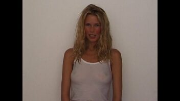 Claudia Schiffer Eta