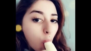 Donne Che Succhiano Banane