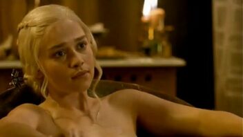 Emilia Clarke Fake Nude