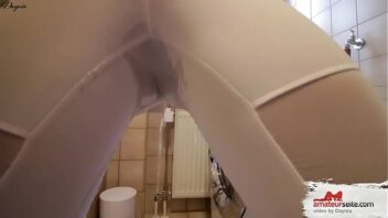 Pissing Hd