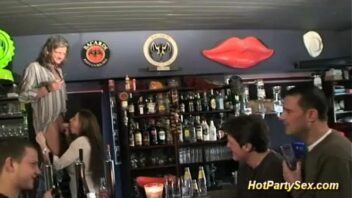 Sexy Bar Pornostar